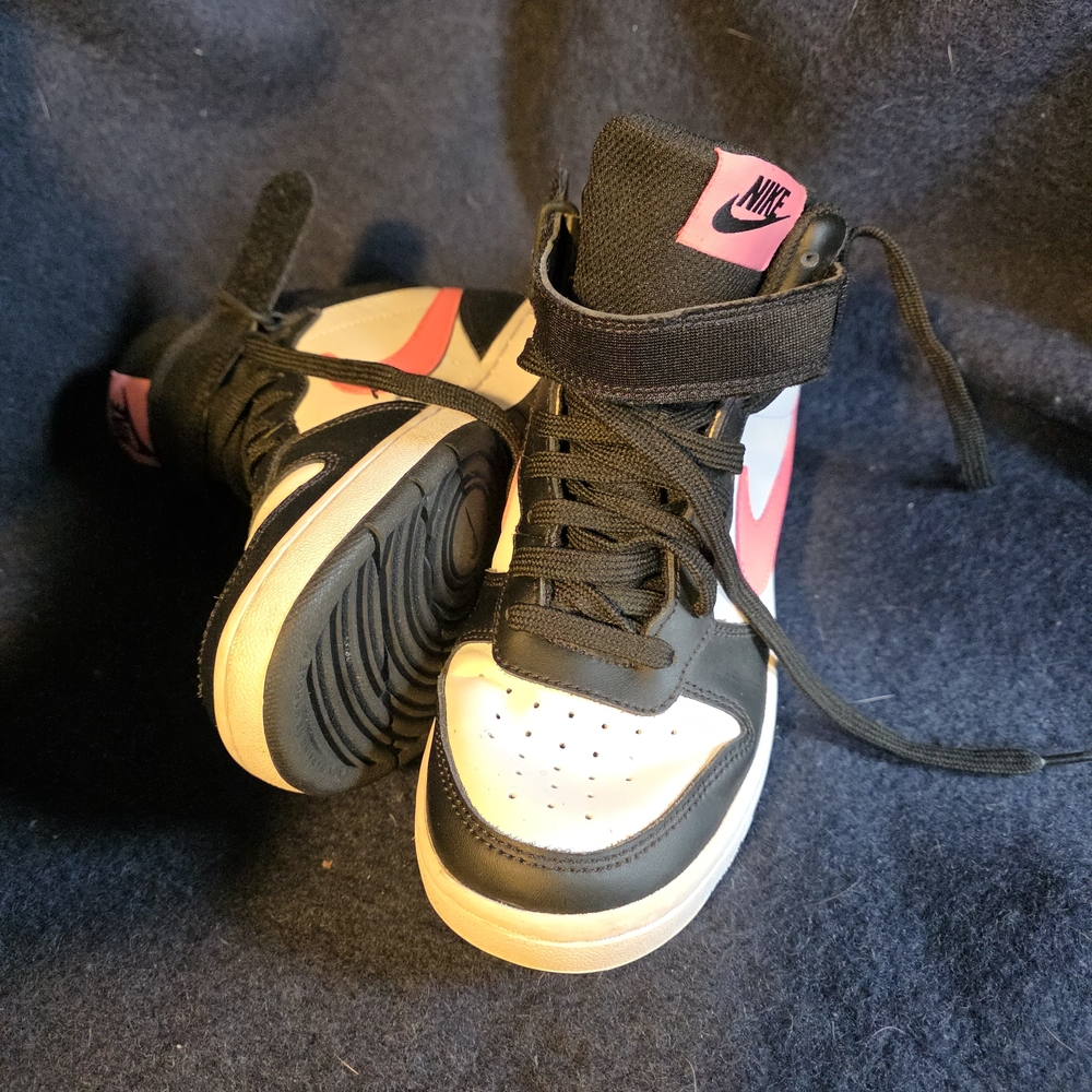 Nike High-Top Sneakers in Black, White & Pink